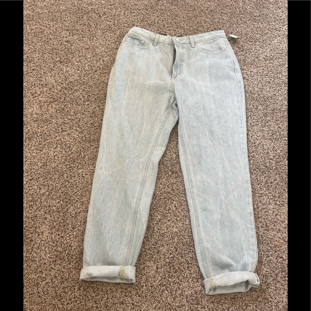 BDG urbanoutfitters mom high rise light wash jeans tapered leg size 31 New